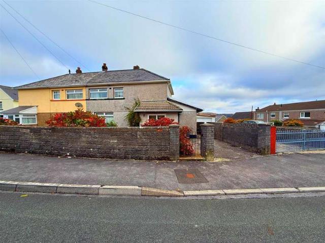 3 Bedroom Semi Detached House