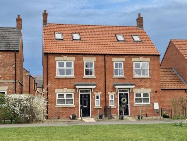 3 Bedroom Semi Detached House