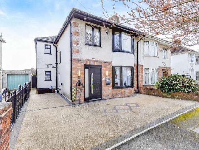 3 Bedroom Semi Detached House
