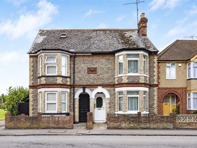 3 Bedroom Semi Detached House