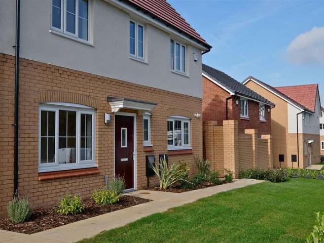 3 Bedroom Semi Detached House