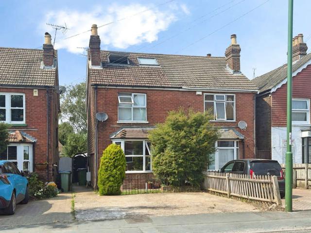 3 Bedroom Semi Detached House