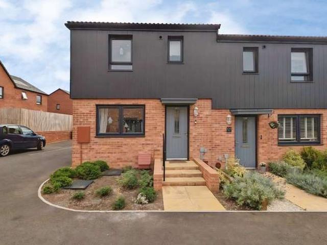 3 Bedroom Semi Detached House