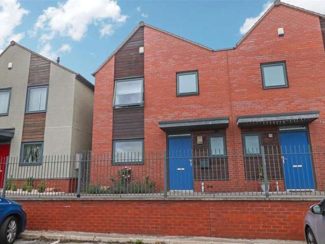 3 Bedroom Semi Detached House