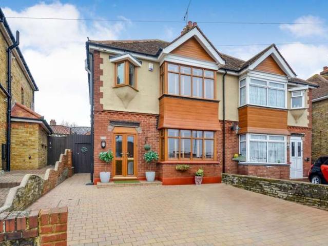 3 Bedroom Semi Detached House