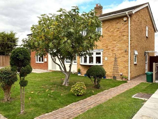 3 Bedroom Semi Detached House