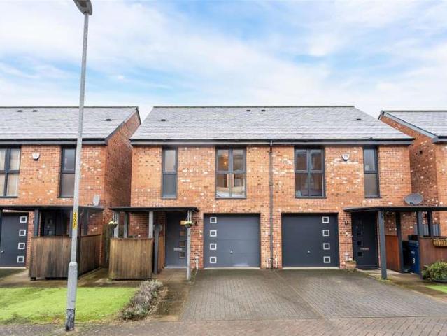3 Bedroom Semi Detached House