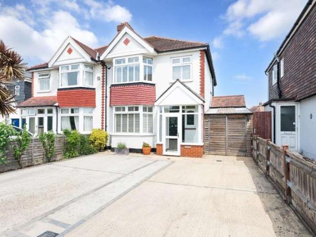 3 Bedroom Semi Detached House
