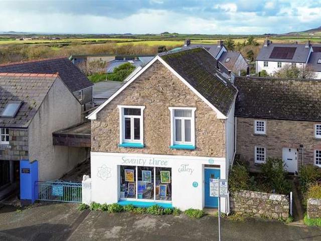 3 Bedroom Semi Detached House