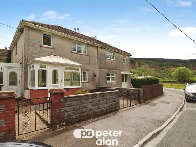 3 Bedroom Semi Detached House