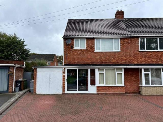 3 Bedroom Semi Detached House
