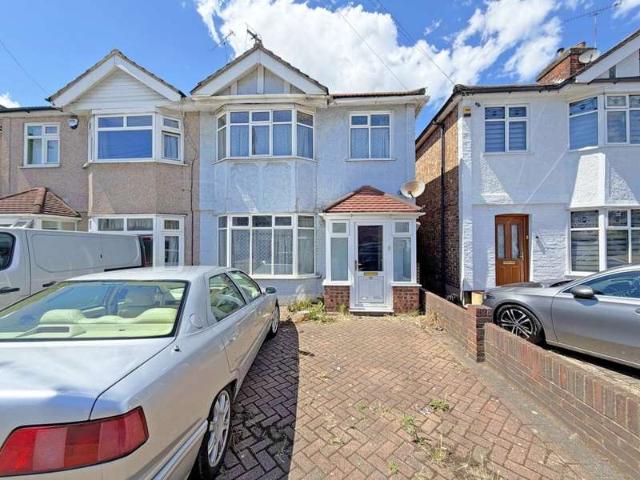 3 Bedroom Semi Detached House