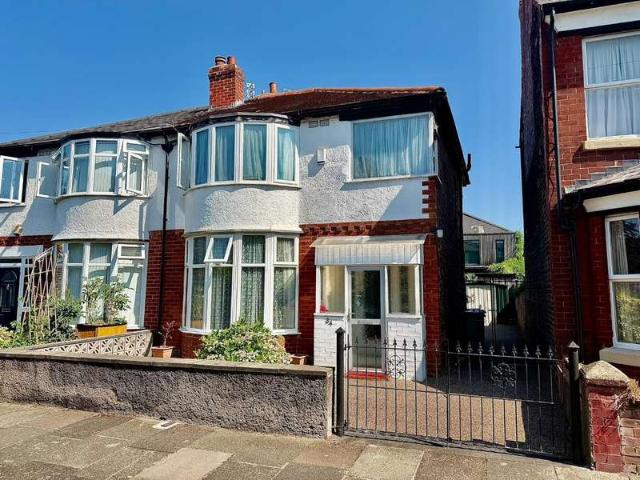 3 Bedroom Semi Detached House