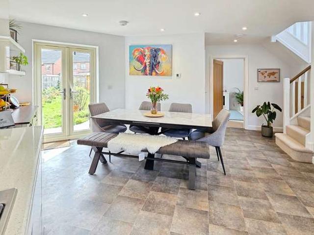 3 Bedroom Semi Detached House