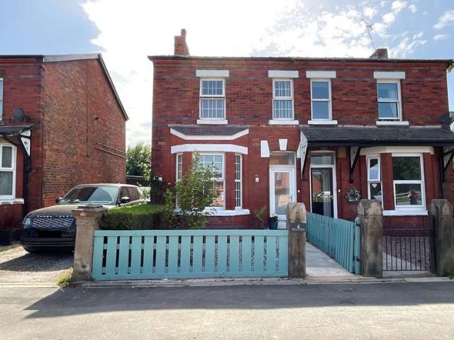 3 Bedroom Semi Detached House