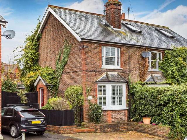 3 Bedroom Semi Detached House