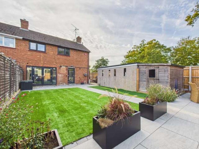 3 Bedroom Semi Detached House