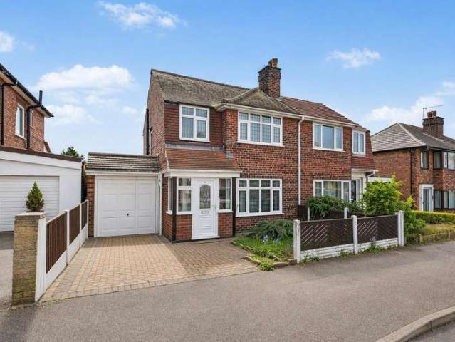 3 Bedroom Semi Detached House