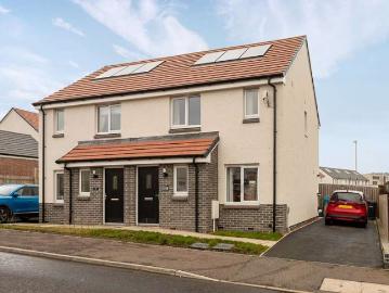 3 Bedroom Semi Detached House
