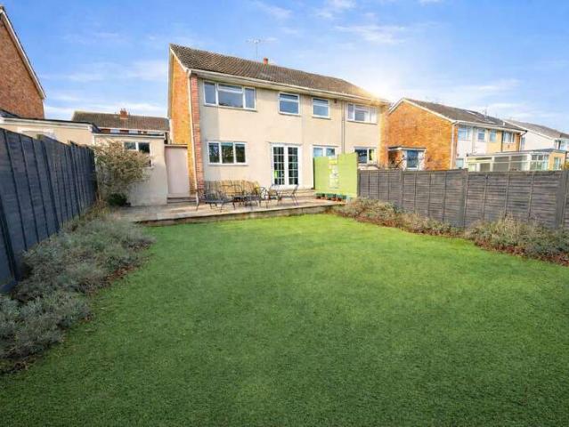3 Bedroom Semi Detached House