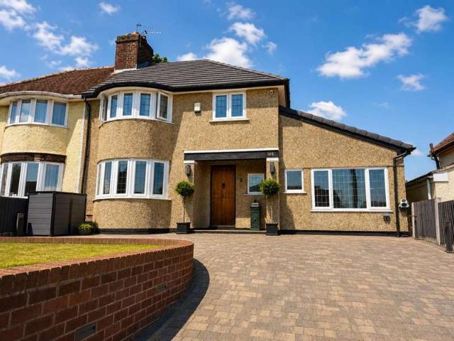 3 Bedroom Semi Detached House