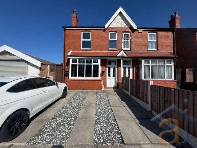 3 Bedroom Semi Detached House