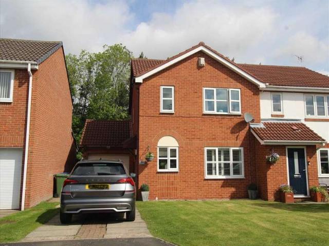 3 Bedroom Semi Detached House