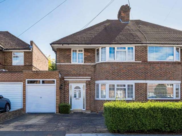 3 Bedroom Semi Detached House