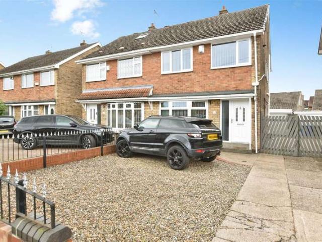3 Bedroom Semi Detached House