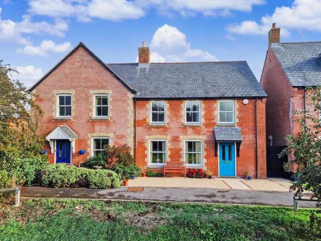 3 Bedroom Semi Detached House