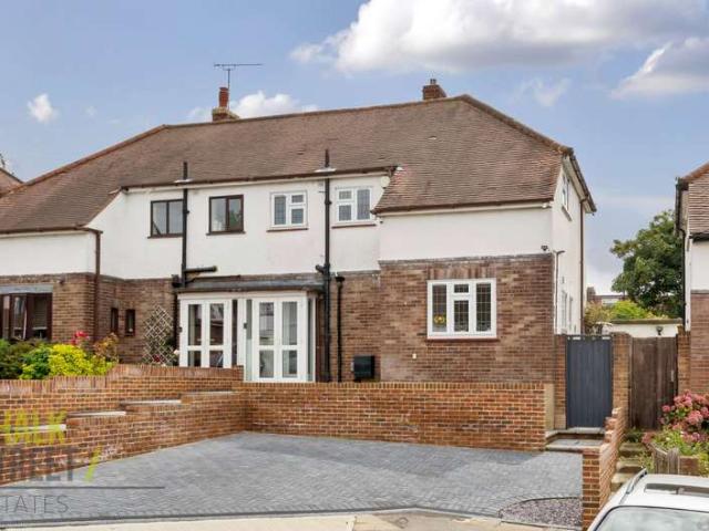 3 Bedroom Semi Detached House