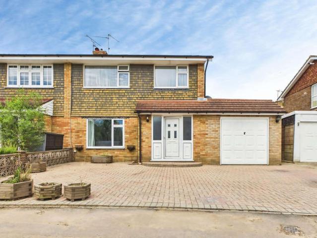 3 Bedroom Semi Detached House