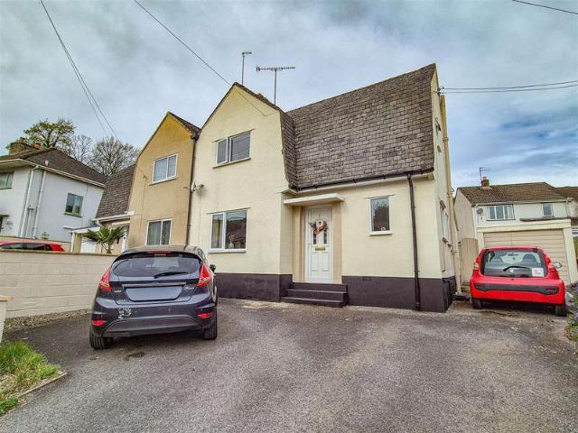 3 Bedroom Semi Detached House