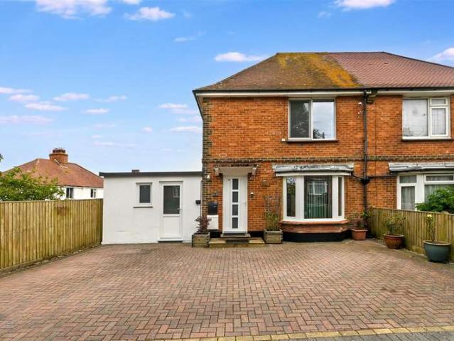 3 Bedroom Semi Detached House
