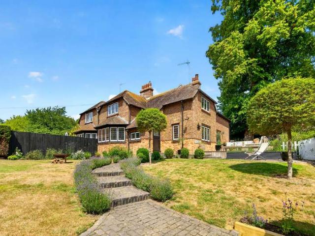 3 Bedroom Semi Detached House