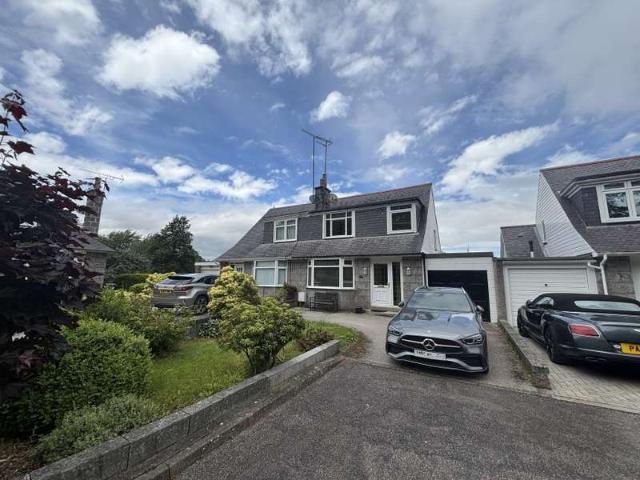 3 Bedroom Semi Detached House