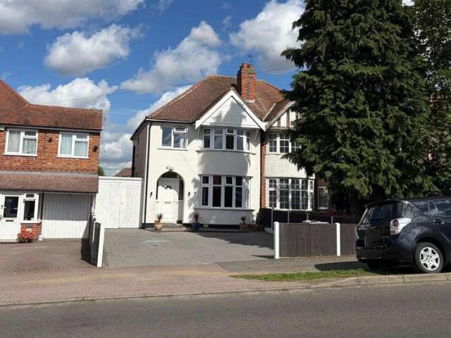 3 Bedroom Semi Detached House