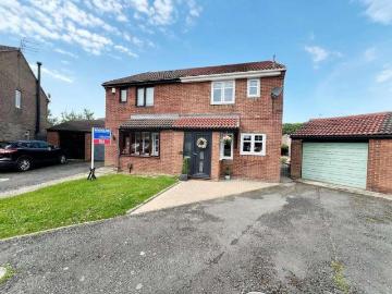 3 Bedroom Semi Detached House