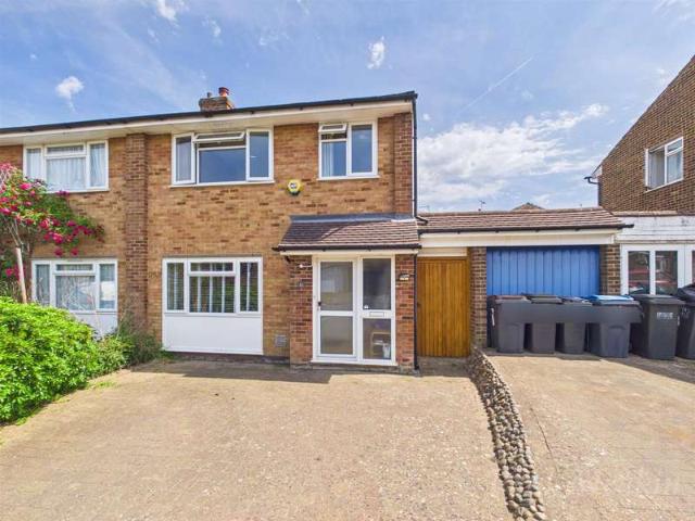 3 Bedroom Semi Detached House