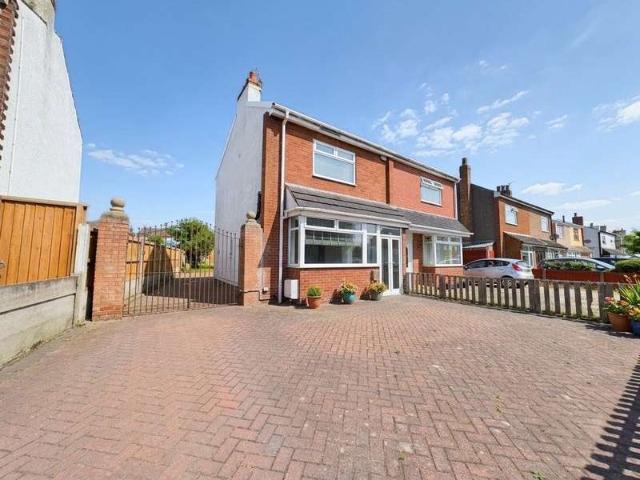 3 Bedroom Semi Detached House