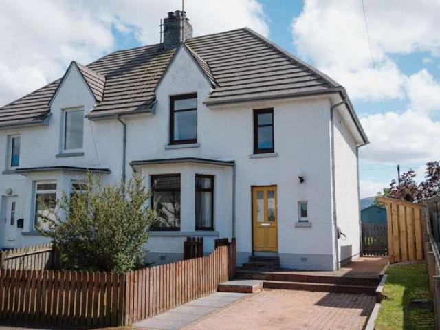 3 Bedroom Semi Detached House
