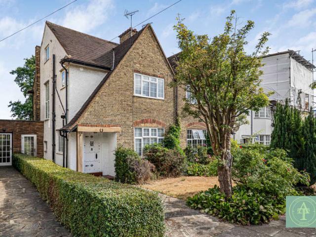 3 Bedroom Semi Detached House