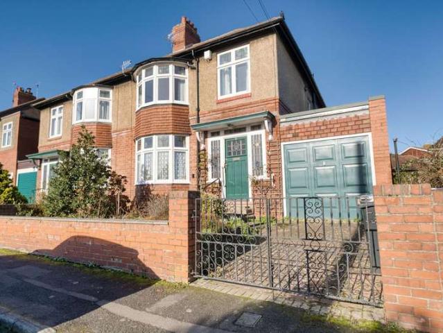 3 Bedroom Semi Detached House