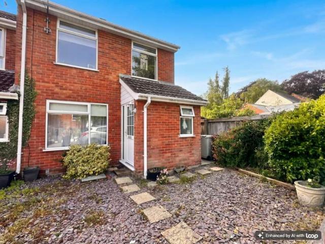 3 Bedroom Semi Detached House