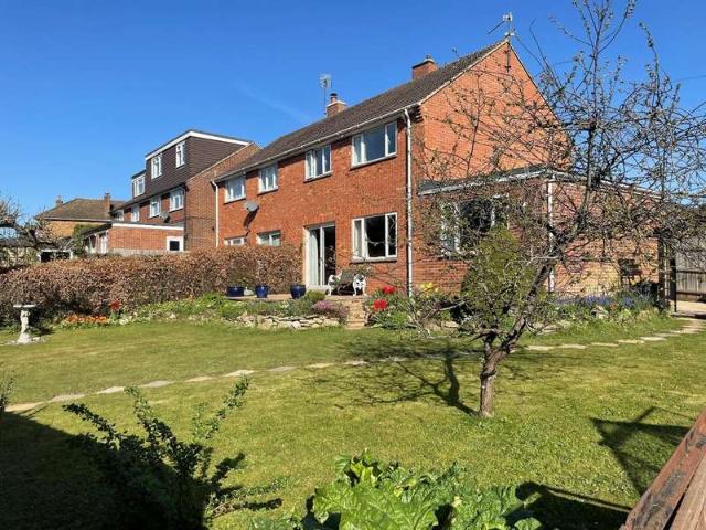3 Bedroom Semi Detached House