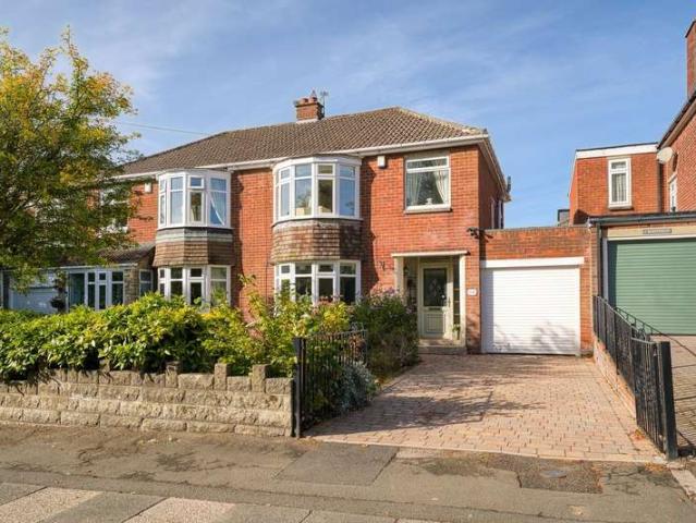 3 Bedroom Semi Detached House
