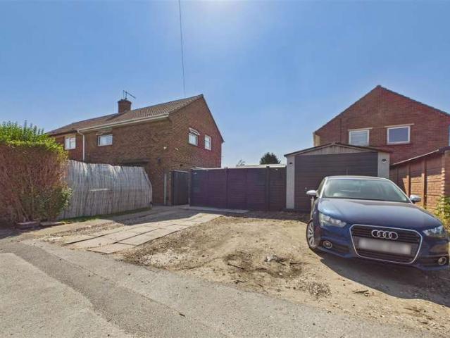 3 Bedroom Semi Detached House