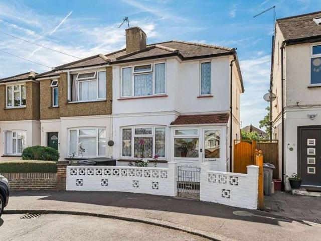 3 Bedroom Semi Detached House