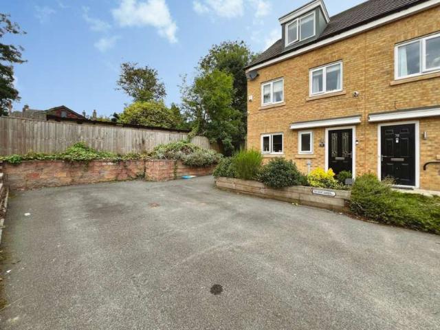 3 Bedroom Semi Detached House