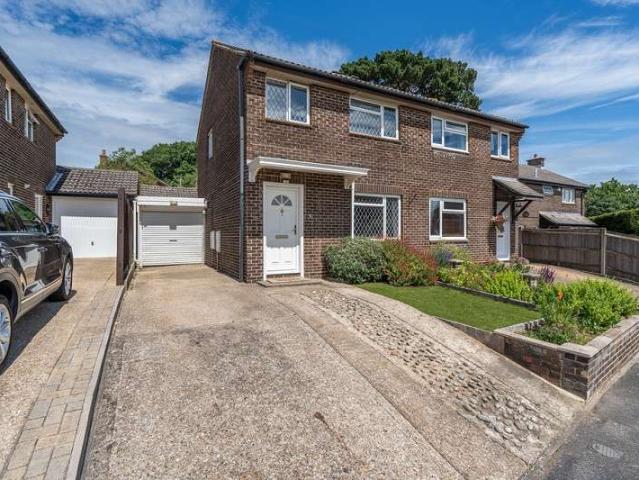 3 Bedroom Semi Detached House
